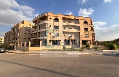 شقة - 2 غرف نوم - 2 حمامات للبيع في طريق الشروق - المجاورة الاولي - الحي الثامن - مدينة الشروق - القاهرة