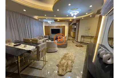 شقة - 3 غرف نوم - 2 حمامات للايجار في وان قطامية - كمبوندات القطامية - القطامية - مدينة القاهرة الجديدة - القاهرة