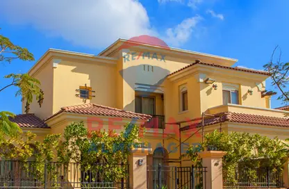 فيلا - 5 غرف نوم - 4 حمامات للبيع في ألبا سبينديا - اب تاون كايرو - المقطم - القاهرة