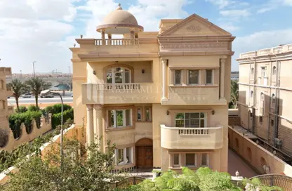 فيلا - 8 غرف نوم - 8 حمامات للبيع في شارع النباتات - غرب سوميد - مدينة 6 أكتوبر - الجيزة