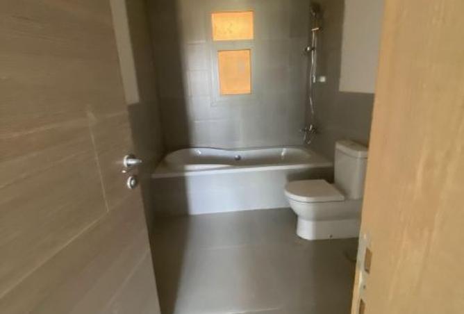 8046366 - Property Image 2