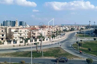شقة - 4 غرف نوم - 2 حمامات للبيع في الحي الثالث - الشيخ زايد - الجيزة