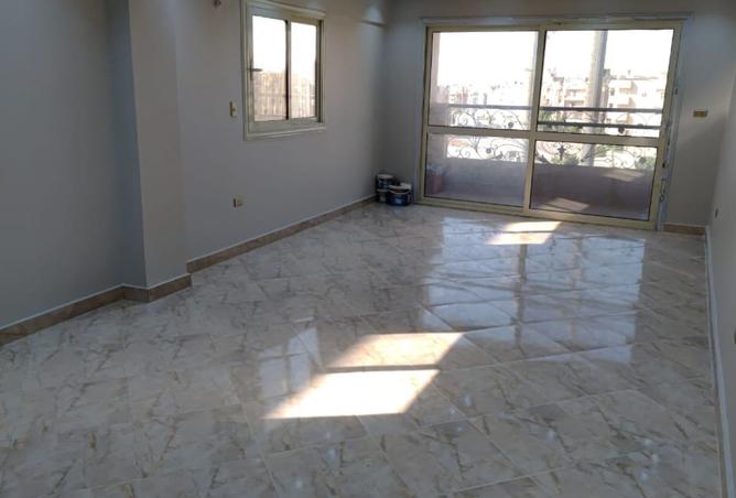 8403417 - Property Image 2