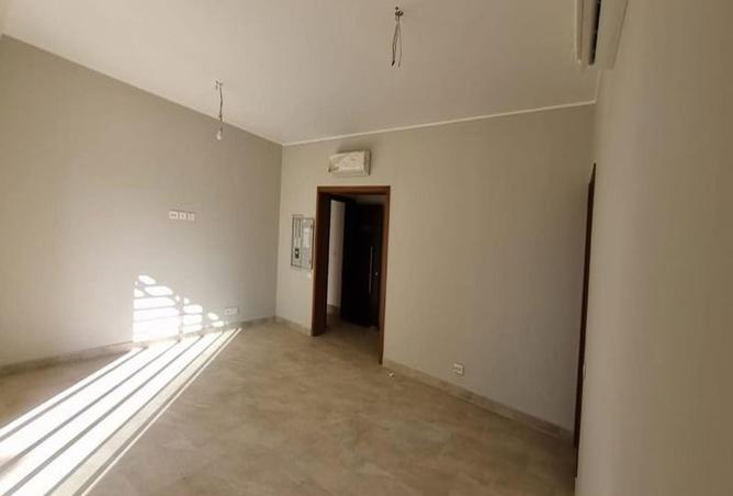 8044517 - Property Image 2