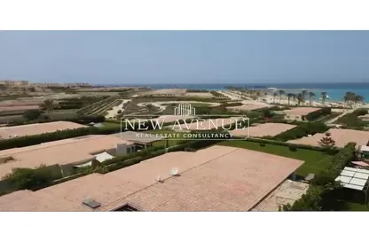 فيلا - 6 غرف نوم - 8 حمامات للبيع في سيزر ايلاند - راس الحكمة - الساحل الشمالي