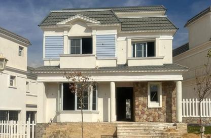 Villa - 5 Bedrooms - 4 Bathrooms for sale in Mountain View iCity - 5th Settlement Compounds - The 5th Settlement - New Cairo City - Cairo
