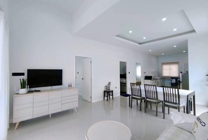 8102222 - Property Image 3