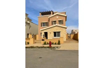 Villa - 5 Bedrooms - 5 Bathrooms for sale in Mivida - 5th Settlement Compounds - The 5th Settlement - New Cairo City - Cairo