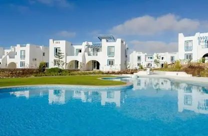 Chalet - 3 Bedrooms - 3 Bathrooms for sale in Mountain View - Ras Al Hekma - North Coast