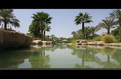 فيلا - 5 غرف نوم - 6 حمامات للبيع في سوان ليك قطامية - التجمع الاول - مدينة القاهرة الجديدة - القاهرة
