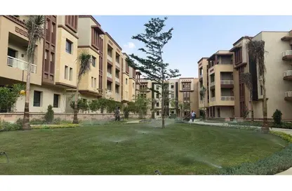 Apartment - 3 Bedrooms - 3 Bathrooms for sale in Green 5 - 6 October Compounds - 6 October City - Giza