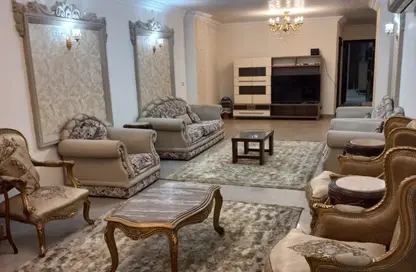 شقة - 3 غرف نوم - 3 حمامات للبيع في الدقي - الجيزة
