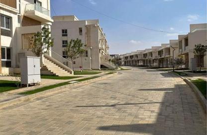Townhouse - 4 Bedrooms - 5 Bathrooms for sale in Mountain View iCity - 5th Settlement Compounds - The 5th Settlement - New Cairo City - Cairo