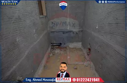 Shop - Studio - 1 Bathroom for sale in Mostafa Kamel Tunnel - Mustafa Kamel - Hay Sharq - Alexandria
