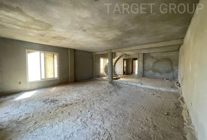 8090703 - Property Image 3