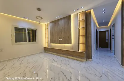 شقة - 3 غرف نوم - 2 حمامات للبيع في البوابة الرابعة - مينا - حدائق الاهرام - الجيزة شقة - 3 غرف نوم - 2 حمامات للبيع في البوابة الرابعة - مينا - حدائق الاهرام - الجيزة