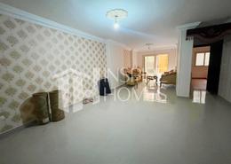 Apartment - 3 bedrooms - 1 bathroom for للايجار in Nour Al Din St. - Camp Chezar - Hay Wasat - Alexandria