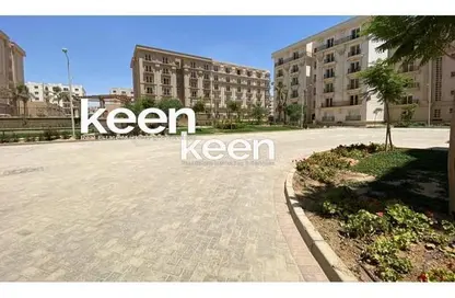 Apartment - 3 Bedrooms - 3 Bathrooms for sale in Hyde Park - 5th Settlement Compounds - The 5th Settlement - New Cairo City - Cairo