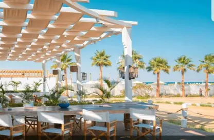 Chalet - 1 Bedroom - 2 Bathrooms for sale in Azha North - Ras Al Hekma - North Coast