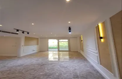 Apartment - 2 Bedrooms - 2 Bathrooms for sale in Madinaty - Cairo