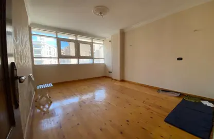 Apartment - 3 Bedrooms - 2 Bathrooms for rent in Smouha - Hay Sharq - Alexandria