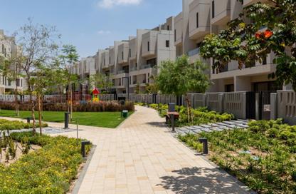 Apartment - 2 Bedrooms - 2 Bathrooms for sale in Al Burouj Compound - El Shorouk Compounds - Shorouk City - Cairo