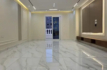 Apartment - 3 Bedrooms - 2 Bathrooms for sale in Gate 4 - Mena - Hadayek El Ahram - Giza