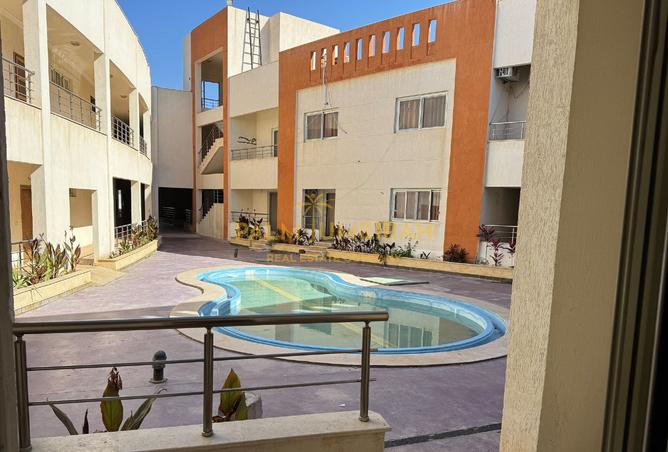 8259352 - Property Image 3