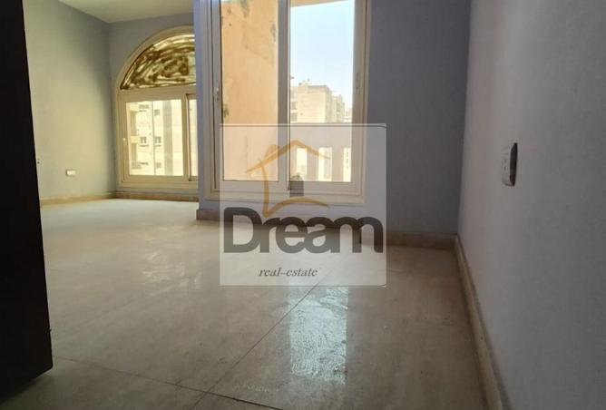 8363196 - Property Image 3