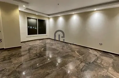 Apartment - 3 Bedrooms - 2 Bathrooms for rent in Ganoob El Acadimia - New Cairo City - Cairo