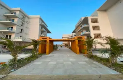 Apartment - 3 Bedrooms - 3 Bathrooms for sale in Mountain View iCity - 5th Settlement Compounds - The 5th Settlement - New Cairo City - Cairo