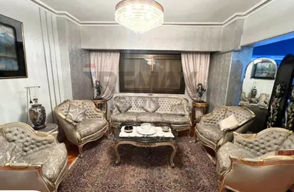 شقة - 3 غرف نوم - 2 حمامات للبيع في طريق ابو قير - رشدي - حي شرق - الاسكندرية