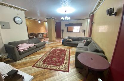 Apartment - 3 Bedrooms - 2 Bathrooms for sale in King Faisal St. - El Talbia - Faisal - Hay El Haram - Giza