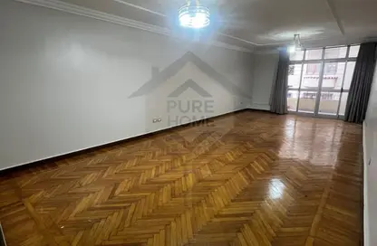 شقة - 2 غرف نوم - 2 حمامات للايجار في كوبري استانلي - ستانلي - حي شرق - الاسكندرية