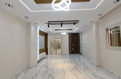Apartment - 3 Bedrooms - 2 Bathrooms for sale in Hadayek El Ahram - Giza
