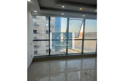Office Space - Studio - 1 Bathroom for rent in Zahraa Al Maadi St. - Degla - Hay El Maadi - Cairo