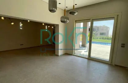 Villa - 4 Bedrooms - 4 Bathrooms for sale in New Giza - Cairo Alexandria Desert Road - 6 October City - Giza