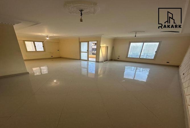 8218329 - Property Main Image