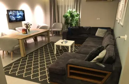 Apartment - 3 Bedrooms - 2 Bathrooms for rent in El Koronfel - The 5th Settlement - New Cairo City - Cairo