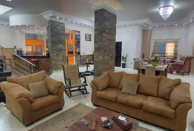 8114690 - Property Image 3