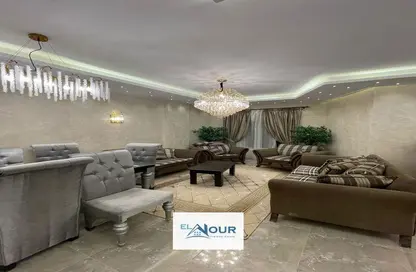 Apartment - 3 Bedrooms - 3 Bathrooms for sale in Al Narges 4 - Al Narges - New Cairo City - Cairo