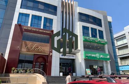 محل تجاري - استوديو - 1 حمام للايجار في شارع مجمع البنوك - شارع التسعين الجنوبي - التجمع الخامس - مدينة القاهرة الجديدة - القاهرة