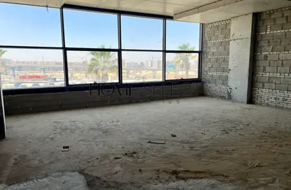 مساحات مكتبية - استوديو - 2 حمامات للبيع في ويست مارك - محور 26 يوليو - مدينة 6 أكتوبر - الجيزة