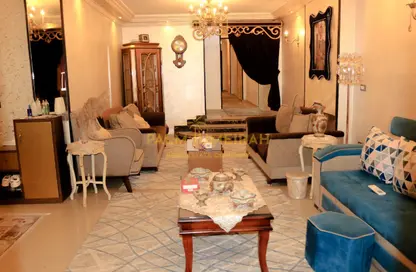 Apartment - 3 Bedrooms - 2 Bathrooms for sale in Sidi Beshr Mosque St. - Sidi Beshr - Hay Awal El Montazah - Alexandria