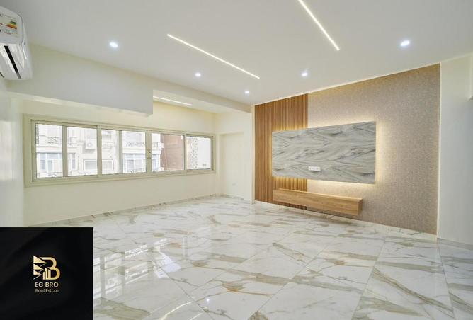 8183983 - Property Image 2