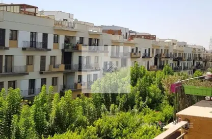 Apartment - 3 Bedrooms - 3 Bathrooms for sale in The Courtyards - Sheikh Zayed Compounds - Sheikh Zayed City - Giza