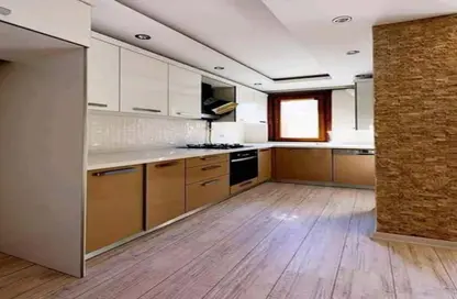 Apartment - 3 Bedrooms - 3 Bathrooms for sale in Village West - Sheikh Zayed Compounds - Sheikh Zayed City - Giza Apartment - 3 Bedrooms - 3 Bathrooms for sale in Village West - Sheikh Zayed Compounds - Sheikh Zayed City - Giza