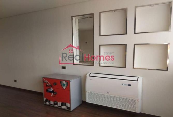 8405629 - Property Image 3