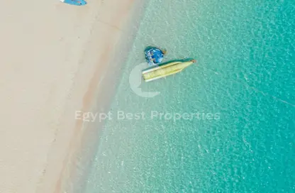 Chalet - 2 Bedrooms - 3 Bathrooms for sale in Ogami - Ras Al Hekma - North Coast