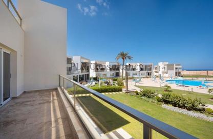 Chalet - 2 Bedrooms - 1 Bathroom for sale in Sea View - Ras Al Hekma - North Coast